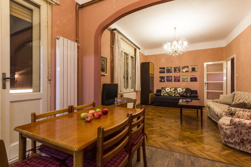 Spacious & Smart Center Apartment PUY Eksteriør bilde