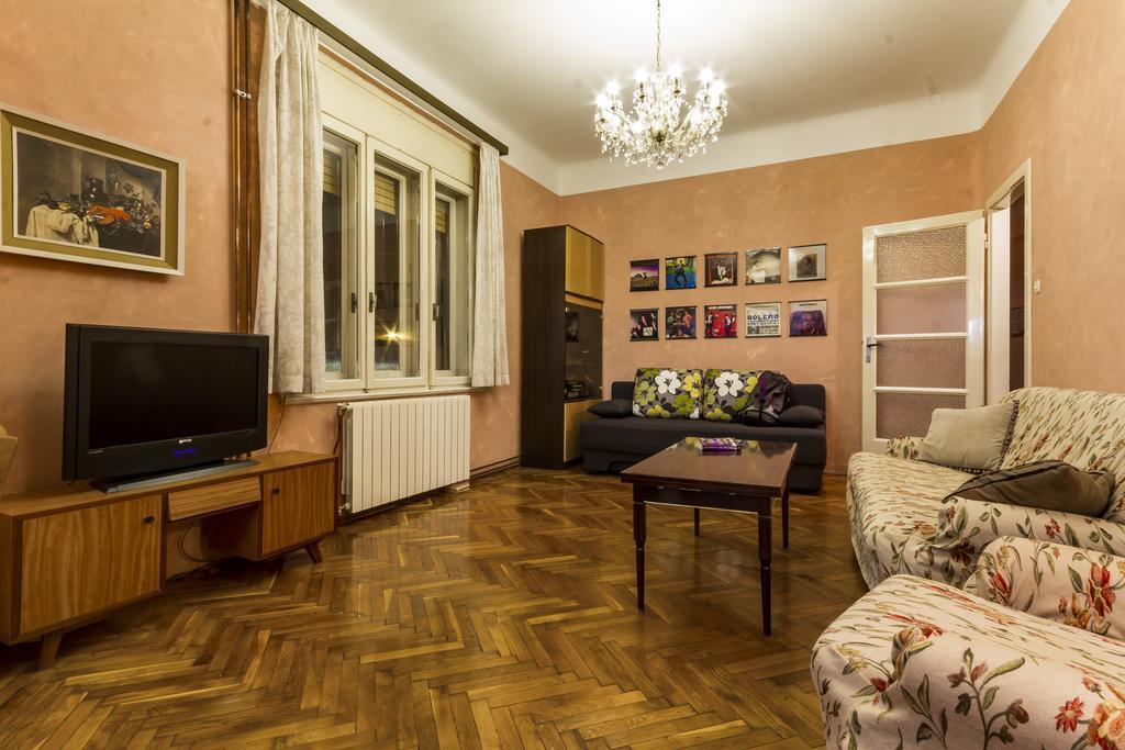 Spacious & Smart Center Apartment PUY Eksteriør bilde