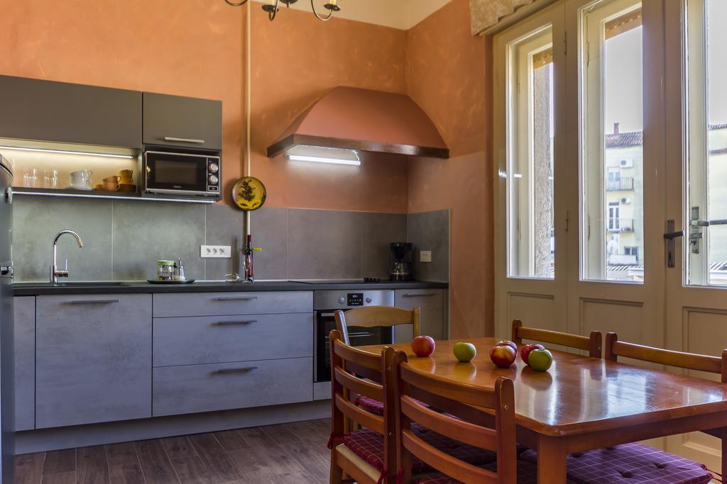 Spacious & Smart Center Apartment PUY Eksteriør bilde