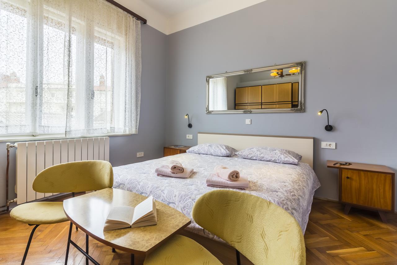 Spacious & Smart Center Apartment PUY Eksteriør bilde