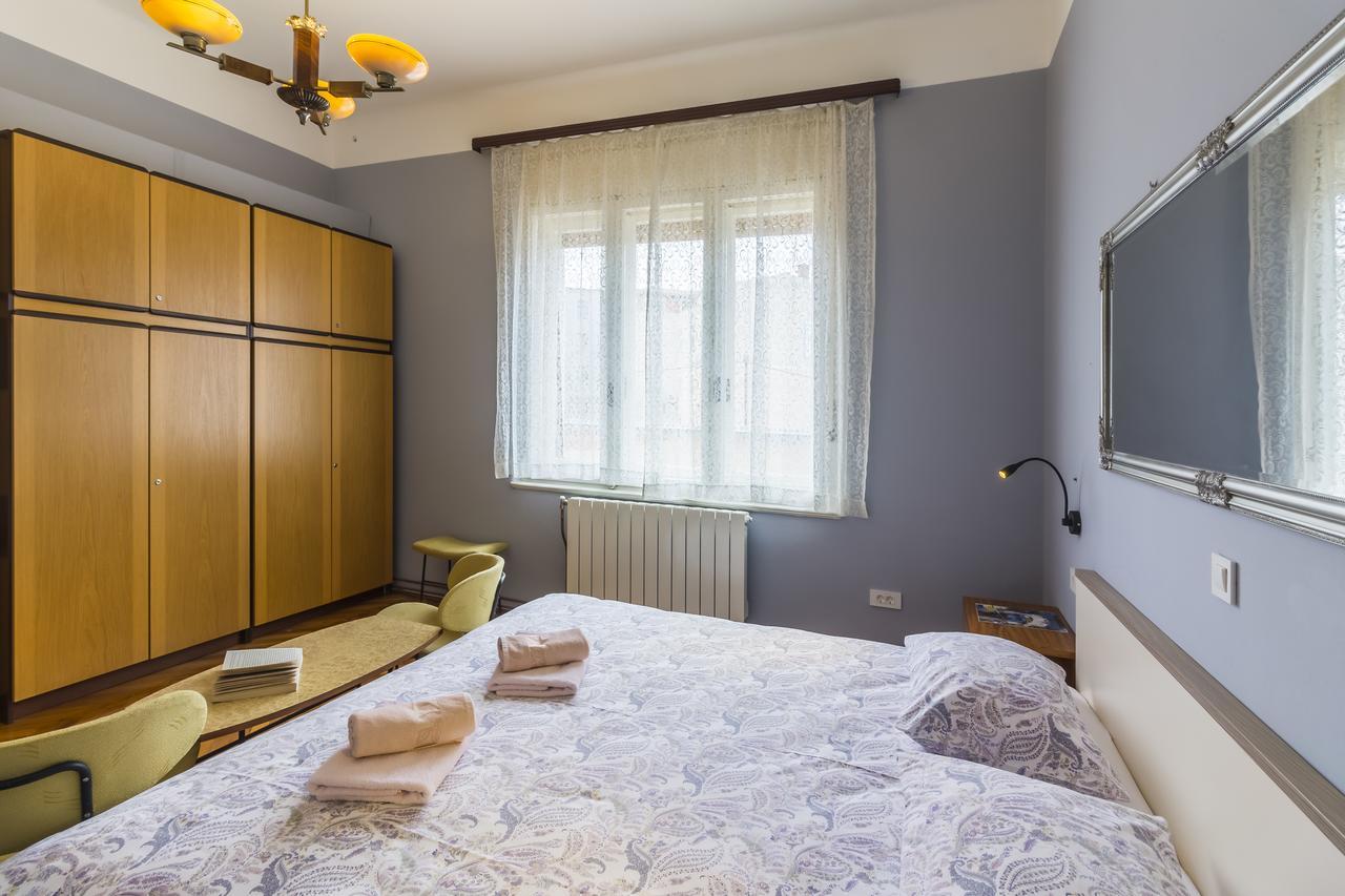Spacious & Smart Center Apartment PUY Eksteriør bilde