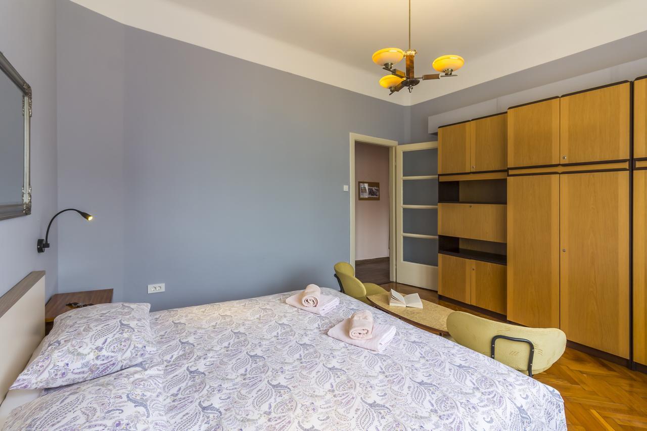 Spacious & Smart Center Apartment PUY Eksteriør bilde