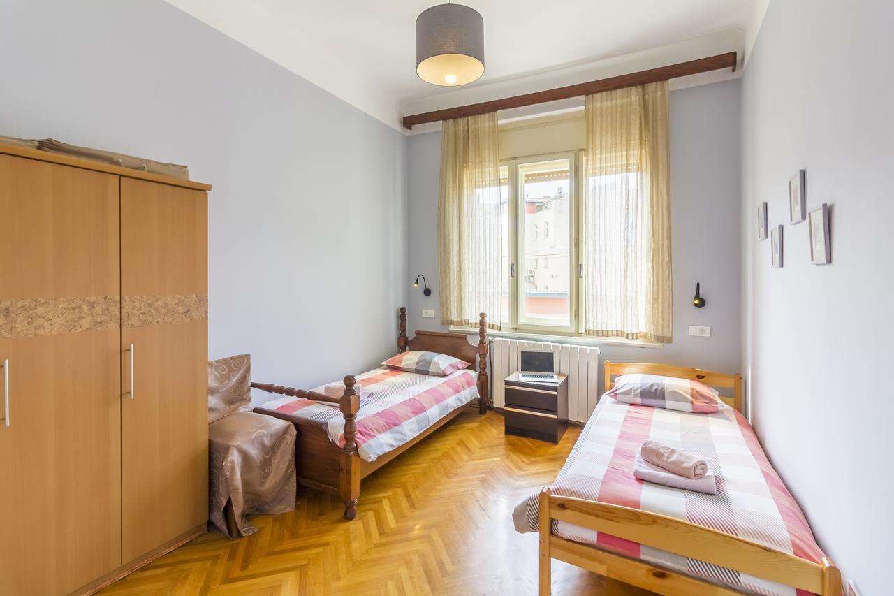 Spacious & Smart Center Apartment PUY Eksteriør bilde