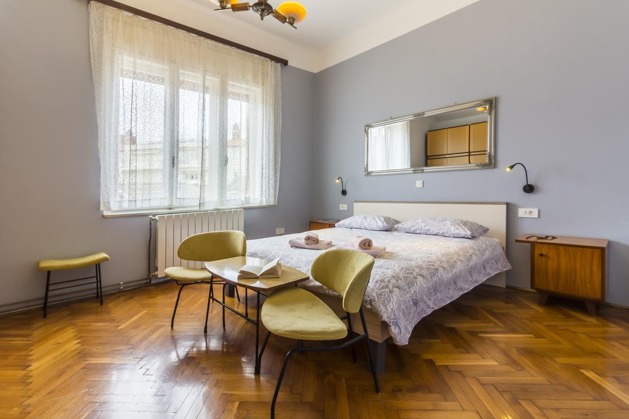 Spacious & Smart Center Apartment PUY Eksteriør bilde